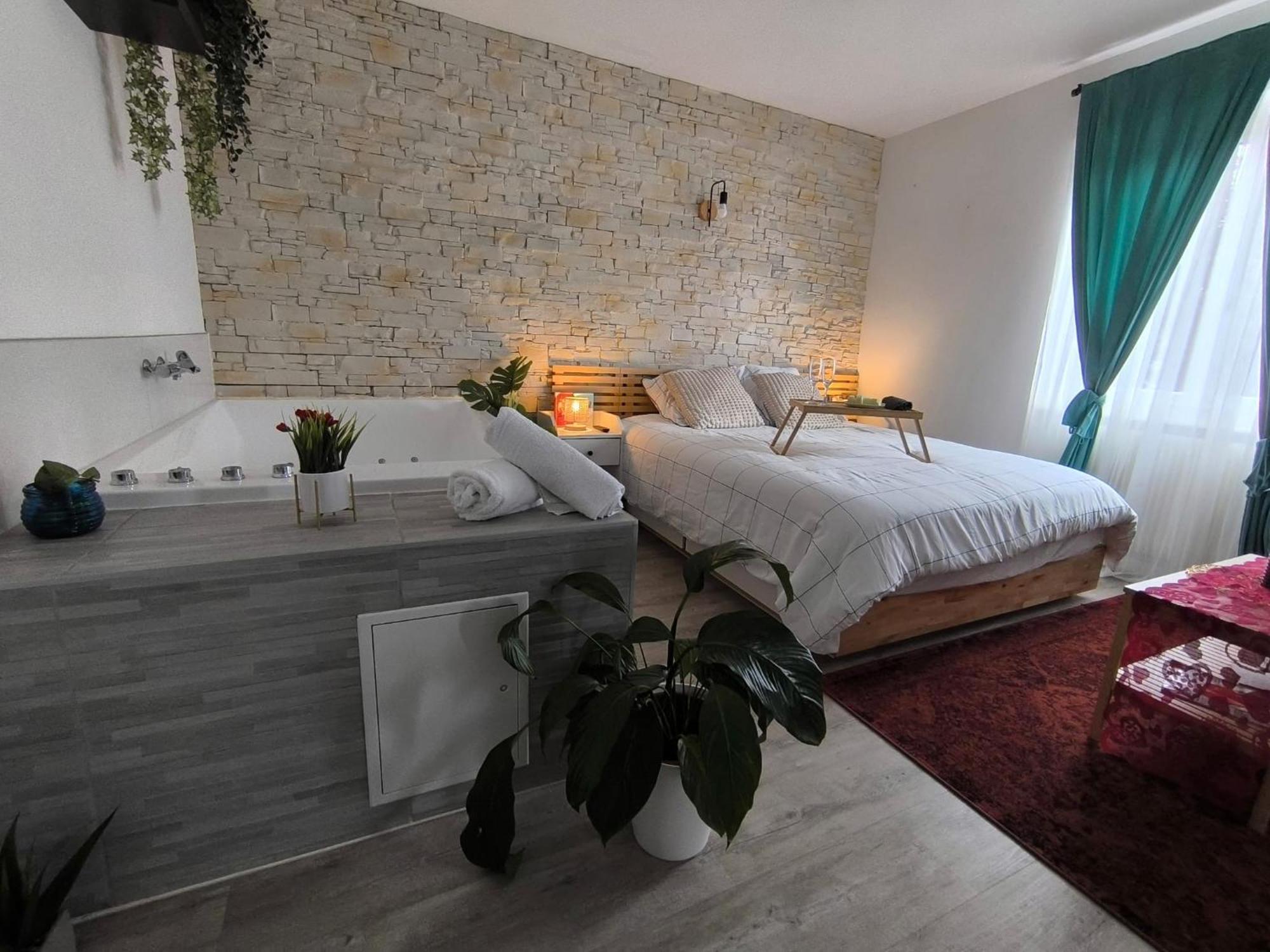 Romantic Cocon Home In Mulhouse Ngoại thất bức ảnh